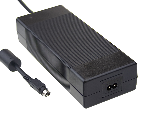 GSM220B20-R7B – Adaptador AC/DC Plug-in 220W 80-264VCA Saída 20V-11A – MEAN WELL